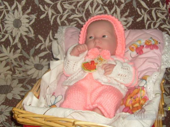 в костюмчике