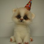 Новогодний котейка. Авторская игрушка валянием из шерсти Ольги Чернухо