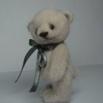 Очень любопытный мишка