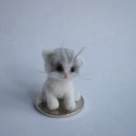 Котёнок Пушинка. Авторская игрушка валянием из шерсти Ольги Чернухо