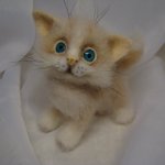 Котейка. Авторская игрушка валянием из шерсти Ольги Чернухо