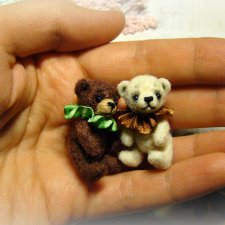 Игрушечные мишки-малыши