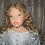 Ах, Алиса, как бы нам встретиться, как, поболтать обо всем...  Алиса от Софии и Генри Заверужински, Белый Кролик от Анны Нигматуллиной