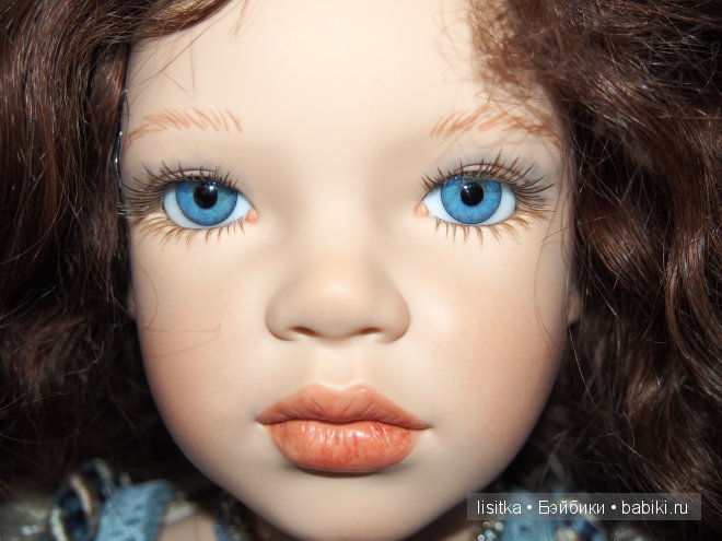 «Свет мой, зеркальце, скажи, да всю правду доложи! Кто на свете всех милее, всех румяней и белее?». Белоснежка от Софии и