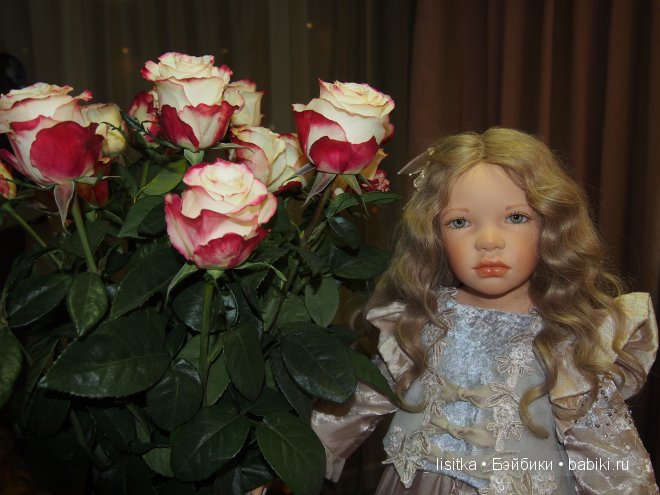 Весна, цветы, прекрасные куклы Софии и Генри Заверужински