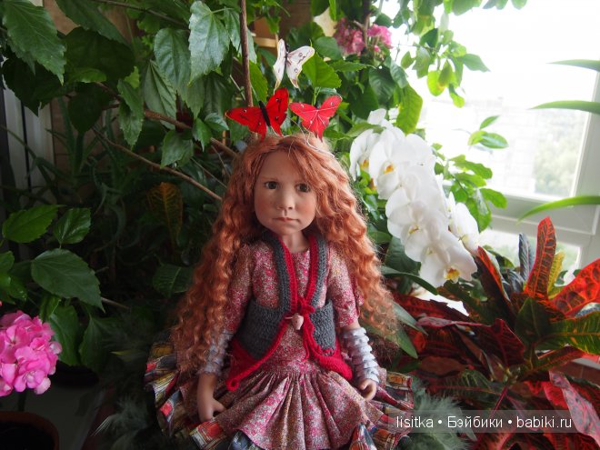 Настоящая история о феях из Коттингли. Лолалу (Lolalu), Карлина Акаулис (Carlina Acáulis), Вероника Персика (Veronica