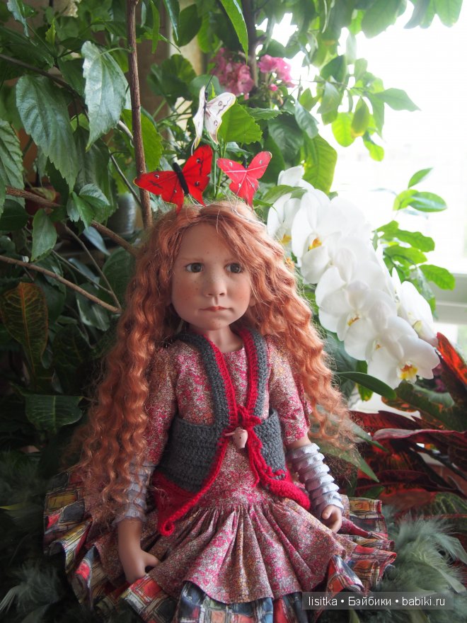 Настоящая история о феях из Коттингли. Лолалу (Lolalu), Карлина Акаулис (Carlina Acáulis), Вероника Персика (Veronica