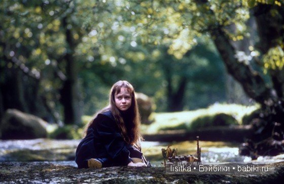 Настоящая история о феях из Коттингли. Лолалу (Lolalu), Карлина Акаулис (Carlina Acáulis), Вероника Персика (Veronica