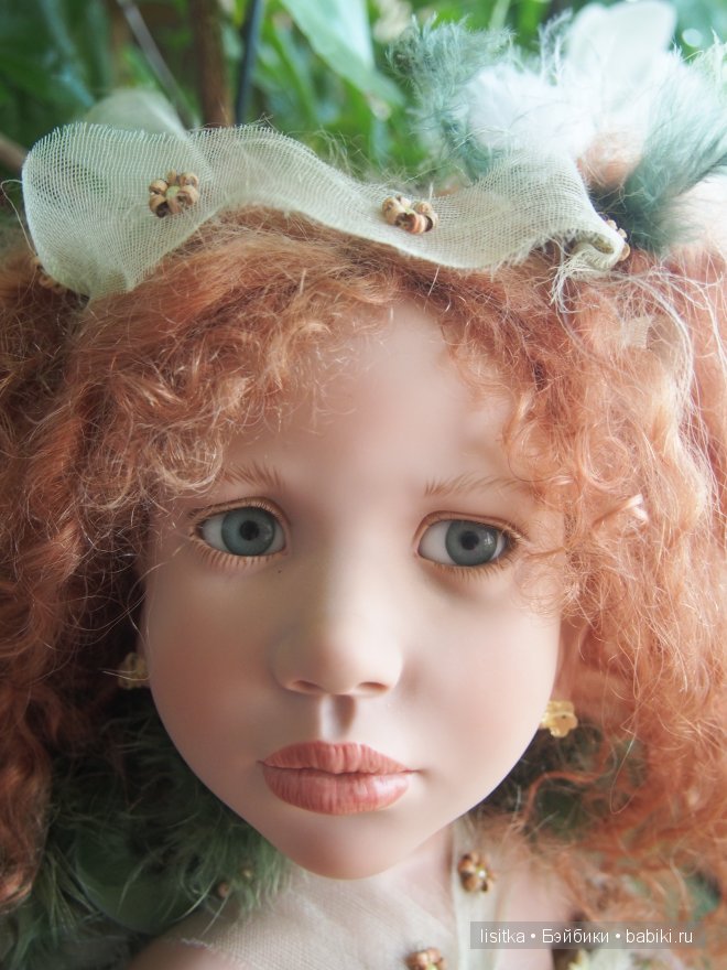 Настоящая история о феях из Коттингли. Лолалу (Lolalu), Карлина Акаулис (Carlina Acáulis), Вероника Персика (Veronica