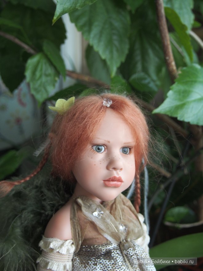 Настоящая история о феях из Коттингли. Лолалу (Lolalu), Карлина Акаулис (Carlina Acáulis), Вероника Персика (Veronica