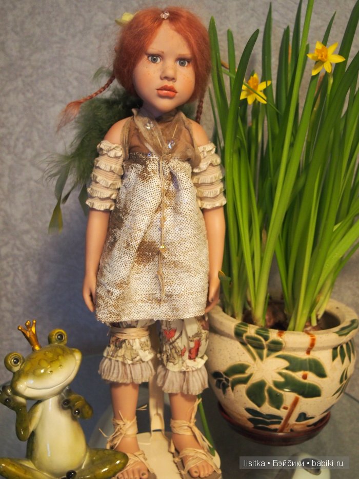 Прекрасные барышни и весенние цветы