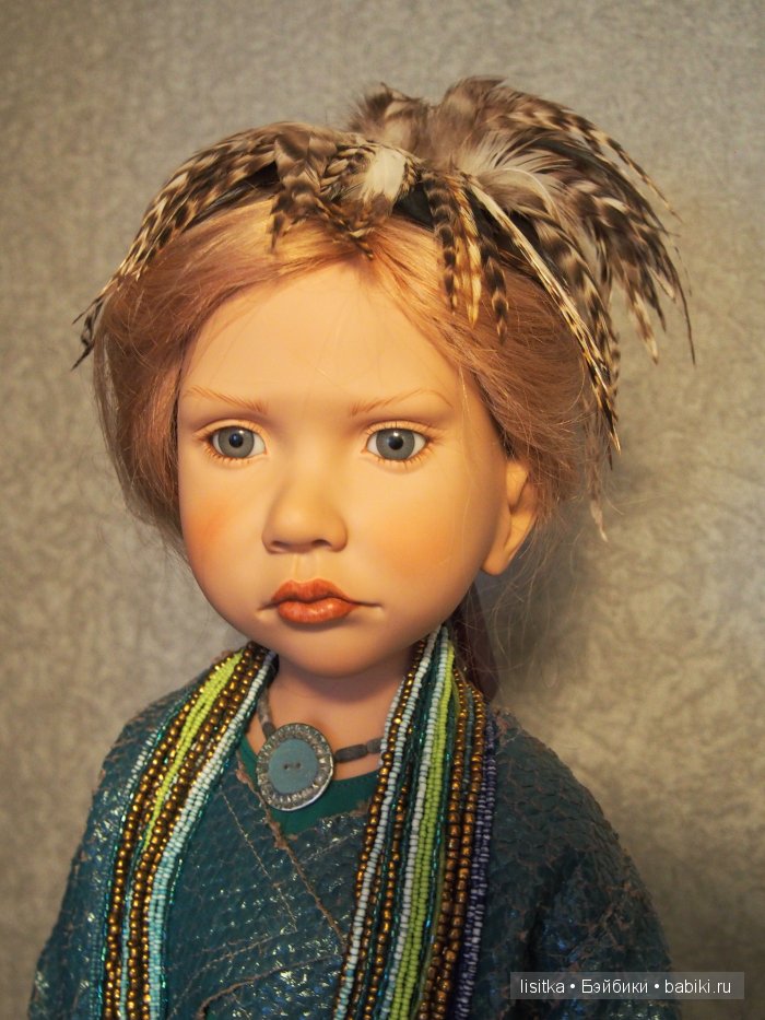 Прекрасные барышни и весенние цветы