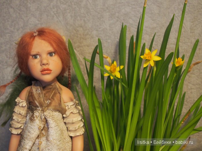 Прекрасные барышни и весенние цветы