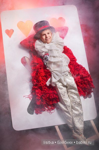 ВЫСТАВКА-ИЛЛЮЗИЯ «АЛИСА В СТРАНЕ ЧУДЕС»