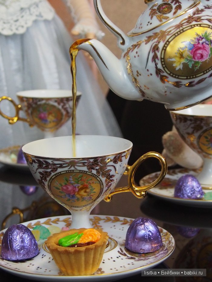 Веселое чаепитие Алисы и мистера Белого Кролика. Моя коллекция Алис. Алиса от Софии и Генри Заверушински. Авторская кукла