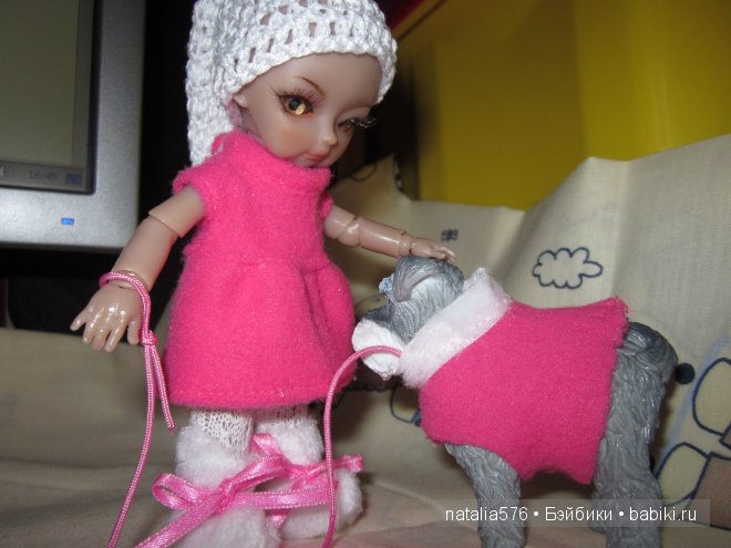 Маленькая Сури с друзьями (фото 4)