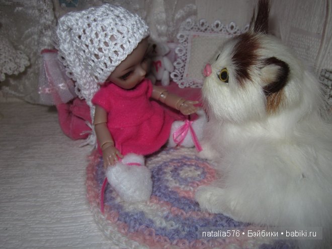 Маленькая Сури с друзьями