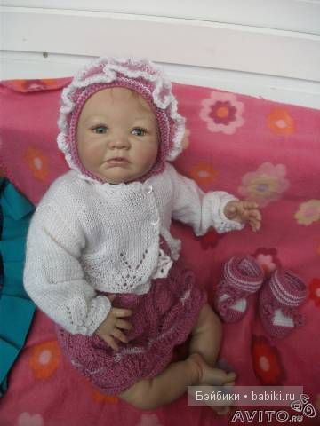 А это костюмчик с балеро одели