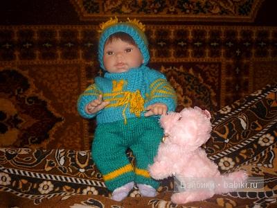 ева на прогулке