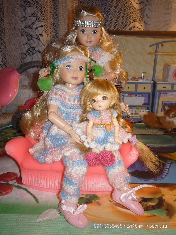 Хорошо и уютно со старшими сестрами.