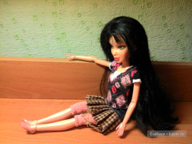 Кукла ЛИВ поздравляет с днем святого Валентина