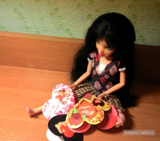 Кукла ЛИВ поздравляет с днем святого Валентина (фото 4)