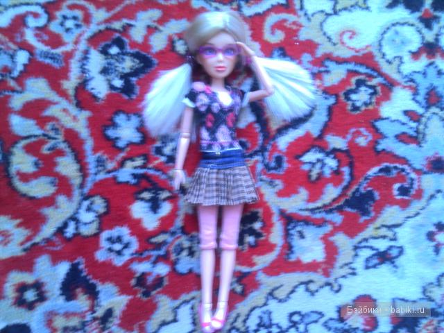 Кукла ЛИВ поздравляет с днем святого Валентина