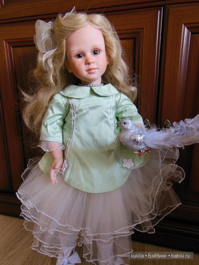 К нам пришла Весна с Ruth Treffeisen. Queeni