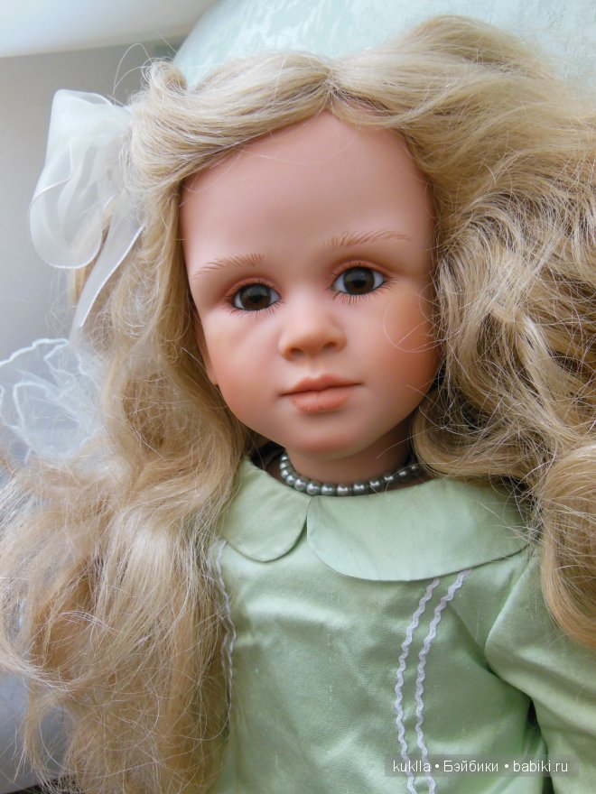 Ruth Treffeisen. Queeni