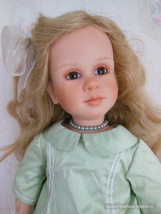 Ruth Treffeisen. Queeni