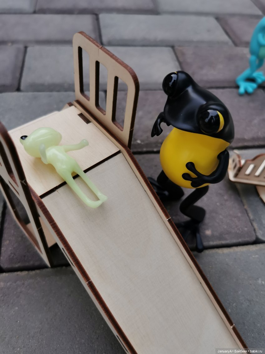 На детской площадке — Коллекционные фигурки (разное): животные (фото 10)