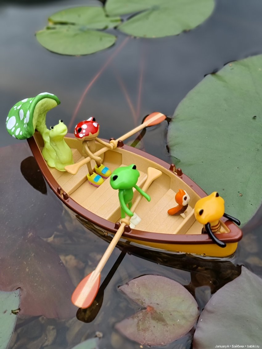 Отдых у воды. Wonder frog