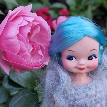 Милашка Finger Ding в цветах 🌸