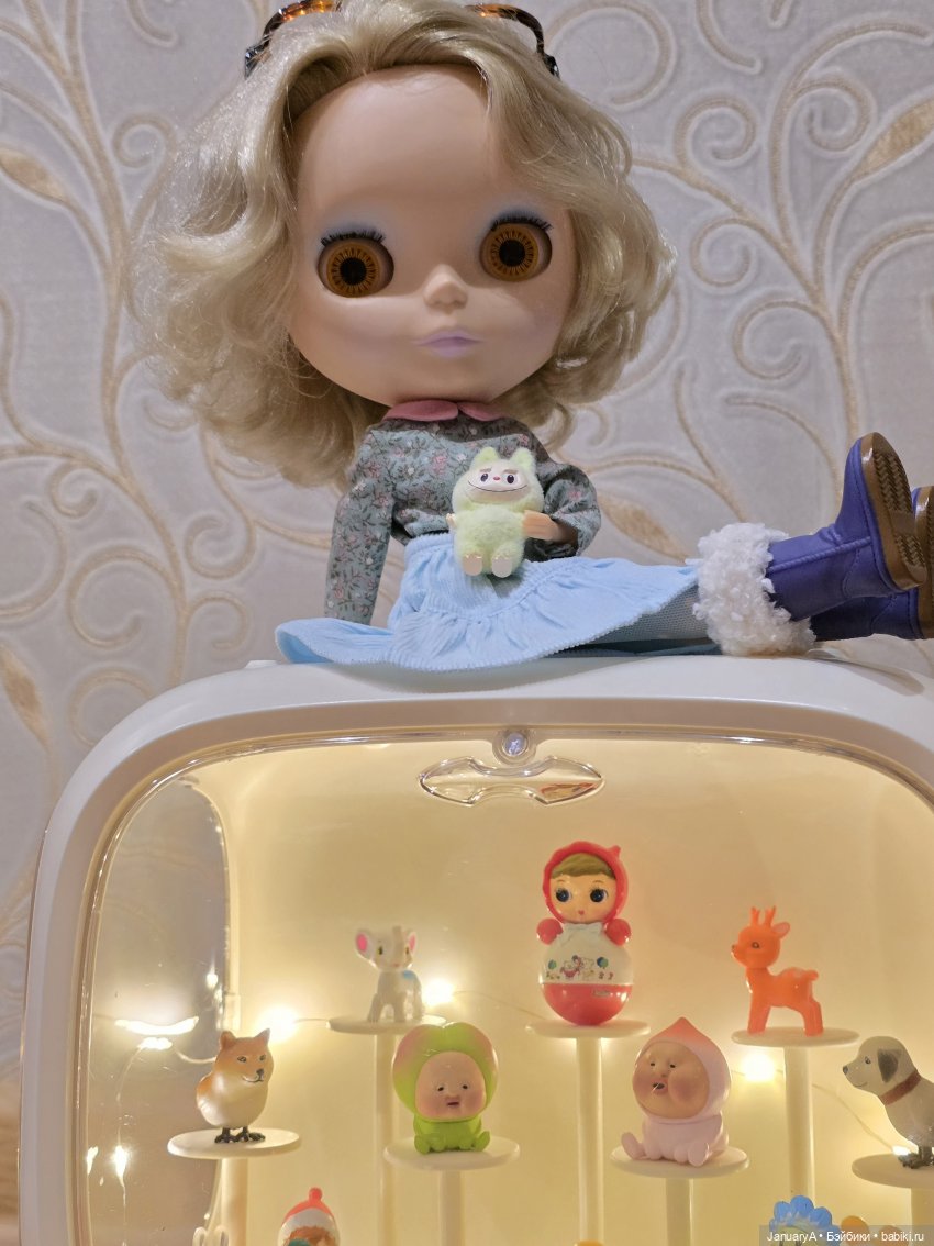 Если у куклы своя коллекция 🤔 (фото 7)