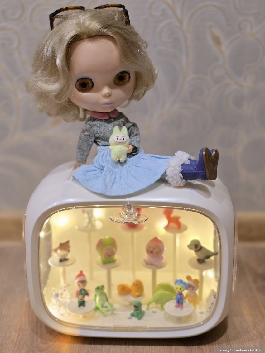 Если у куклы своя коллекция 🤔 (фото 6)