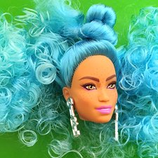 Голова куклы Barbie Экстра с голубыми волосами Голова куклы Barbie Экстра с голубыми волосами