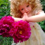 А мы  Вам цветочки принесли. Pretty Please, художник Памела Эрф