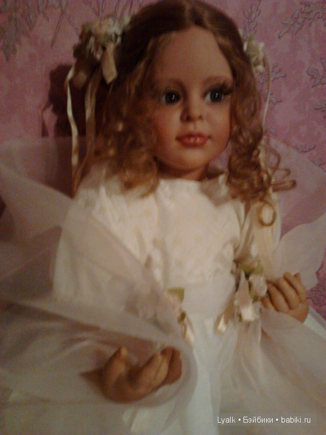 Sheer Elegance от Fayzah Spanos