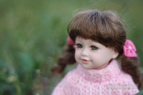 малышка Эли на прогулке