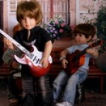 Уличный концерт. Kidz 'n' Cats