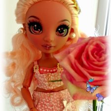 Rainbow High. Джорджия, сладкий персик.