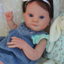 Малышка Лаура