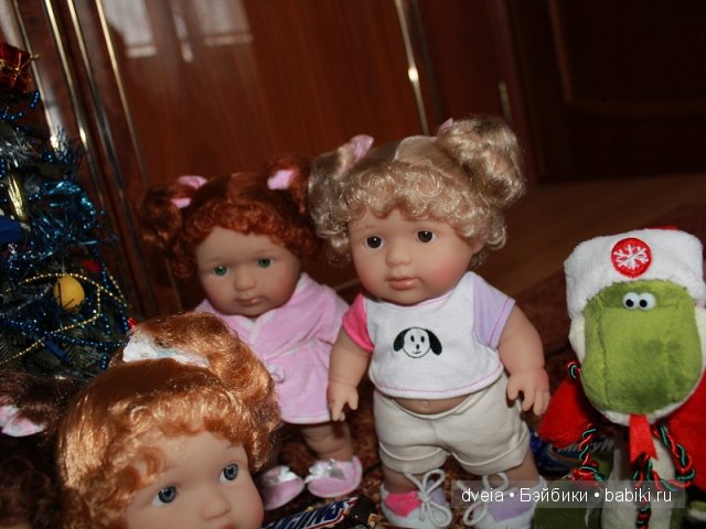 Толстушки Berenguer у ёлки (фото 5)