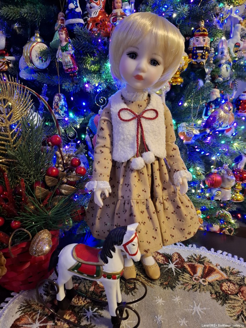 Мои Рубиночки | Бэйбики Мои Рубиночки — Куклы Ruby Red (Руби Ред) Fashion Friends: Siblies (фото 4)