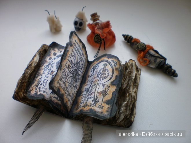 Авторская кукла Геката - богиня мрака и колдовства