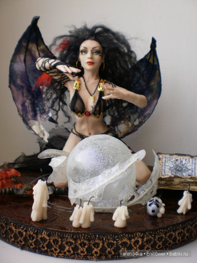 Авторская кукла Геката - богиня мрака и колдовства