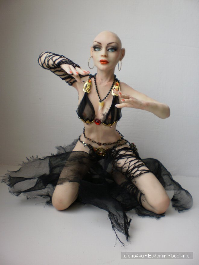 Авторская кукла Геката - богиня мрака и колдовства