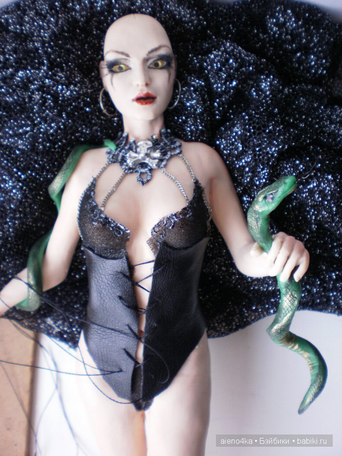 Геката-2. Авторская кукла (фото 10)