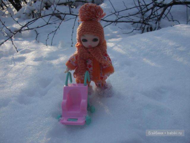 Как Манюня в лес ходила и подарки получила