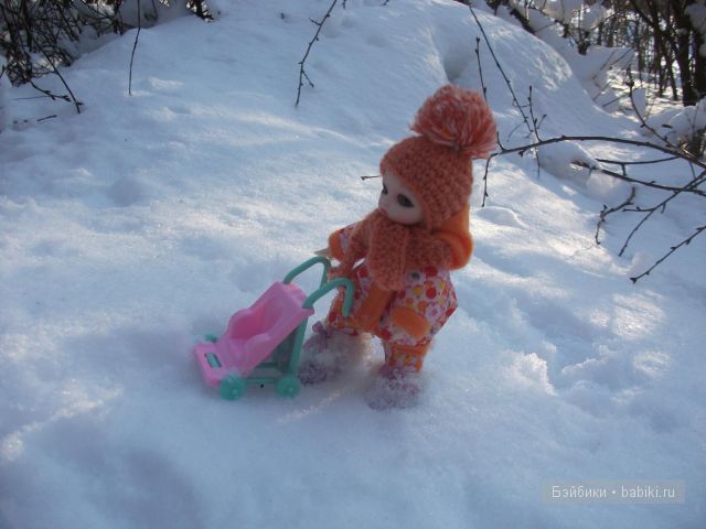 Как Манюня в лес ходила и подарки получила